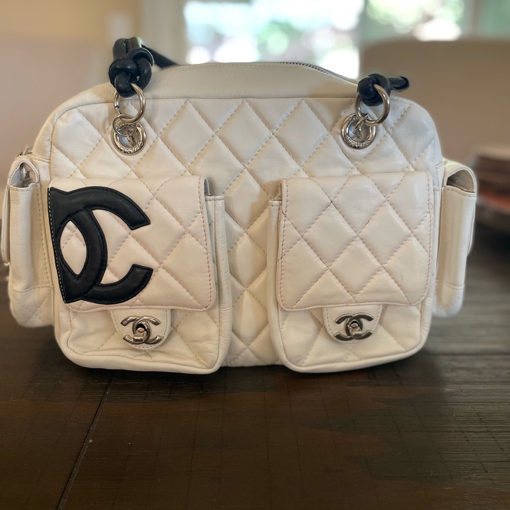Chanel White Quilted Shoulder Bag